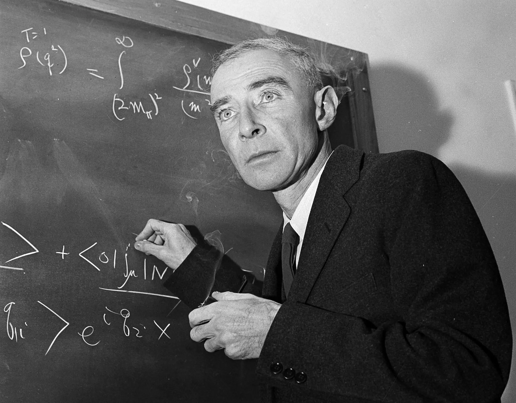 The Singular Devotion of Oppenheimer and the Cost of Absolute Loyalty
